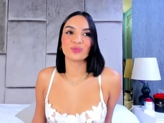 Brunette Solo Webcam Masturbation
